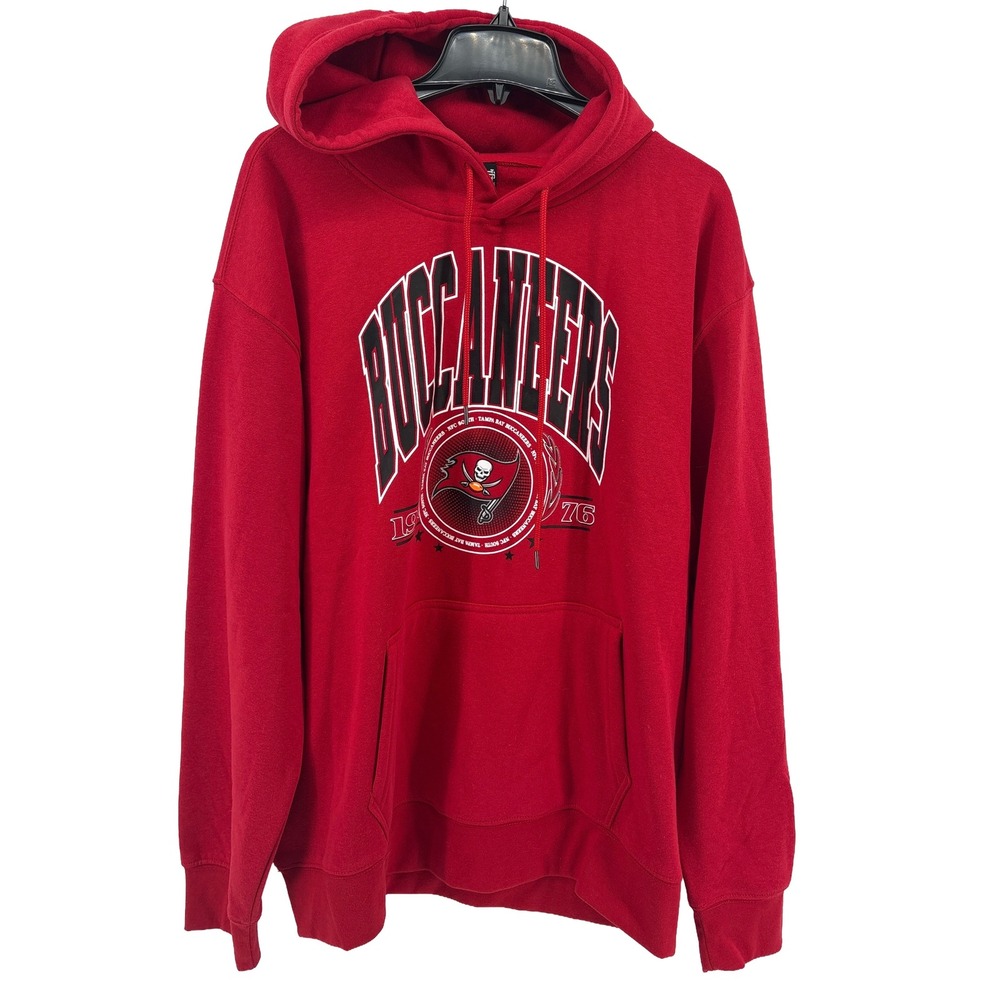 NFL Ultra Game Tampa Bay Buccaneers Mens XL Red Fleece Hoodie NWT 1976 Graphic